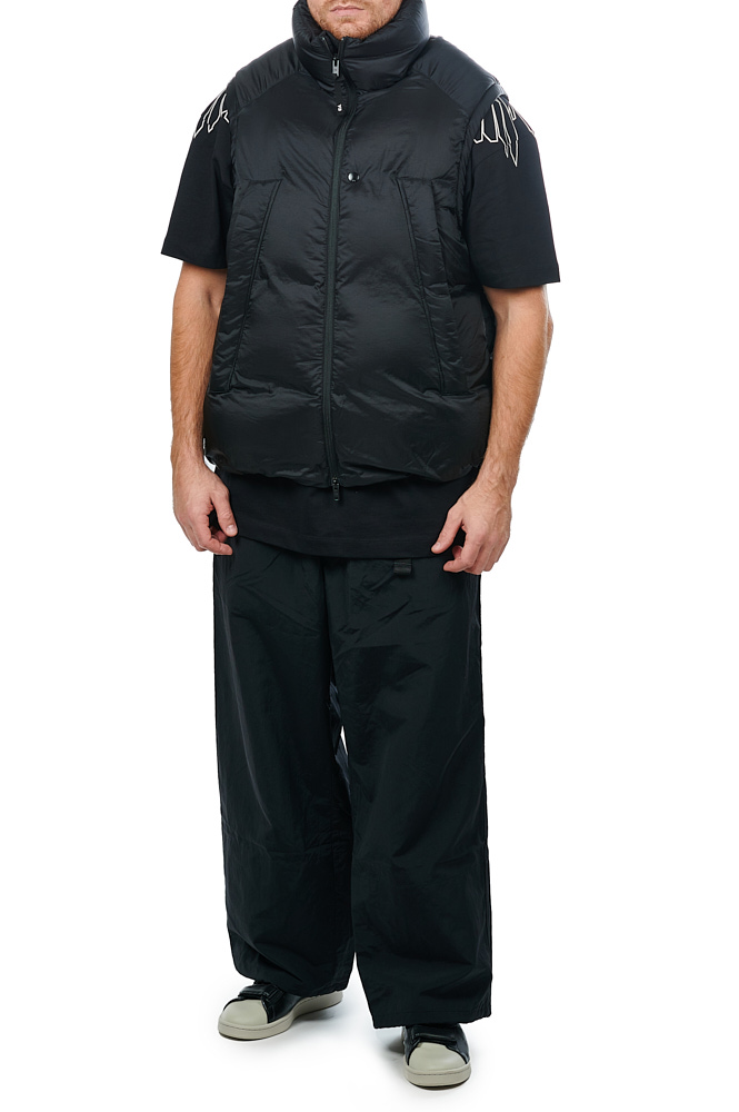 Жилет Y-3 от итальянских брендов в интернет магазине egoist-magazin.ru 7 Жилет Y-3 Y-3 Модная итальянская одежда для мужчин 7